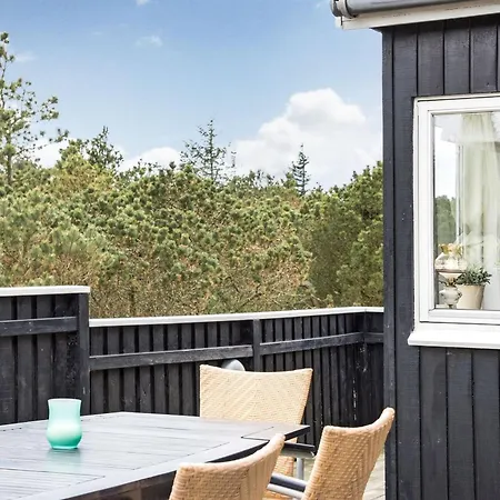 Annakarin - 500m From The Sea By Interhome *