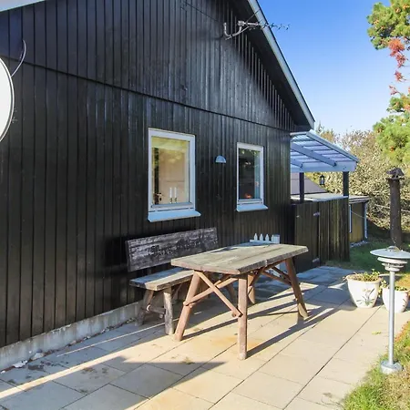 Annakarin - 500m From The Sea By Interhome Vejers Strand