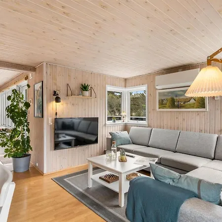 Annakarin - 500m From The Sea By Interhome Vejers Strand