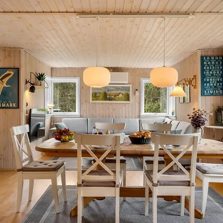 Annakarin - 500m From The Sea By Interhome Vejers Strand