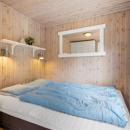 Annakarin - 500m From The Sea By Interhome