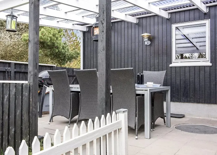 Annakarin - 500m From The Sea By Interhome