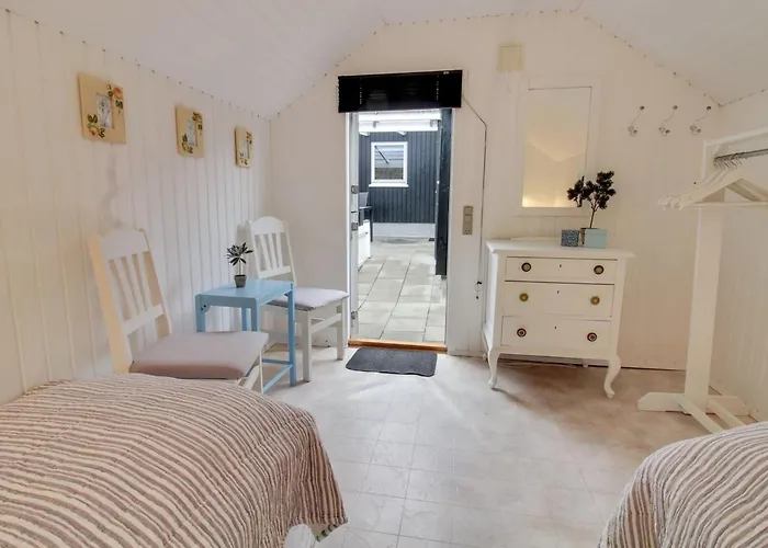 Annakarin - 500m From The Sea By Interhome